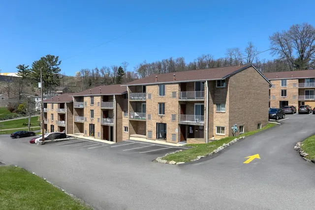 151-175 Dix Dr #30, North Versailles, PA 15137