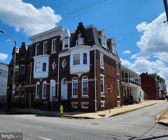 666 & 668 E  Market St, York, PA 17401