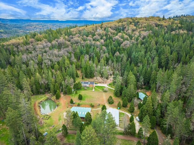 13851 Lost Lake Rd, Grass Valley, CA 95945