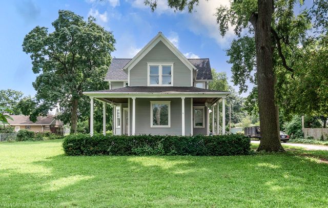 1961 Miner St, Des Plaines, IL 60016