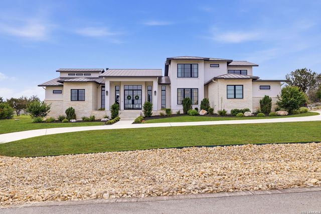 5817 CAMP CREEK DR, New Braunfels, TX 78132