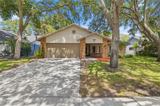 1570 CLUB DRIVE, Tarpon Springs, FL 34689