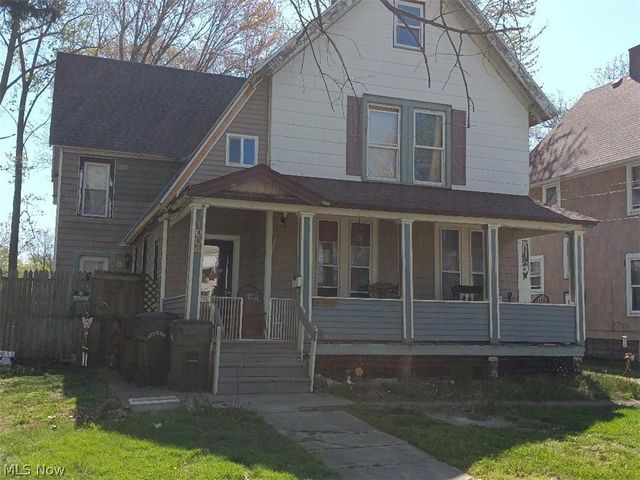 1004 East Ave, Elyria, OH 44035