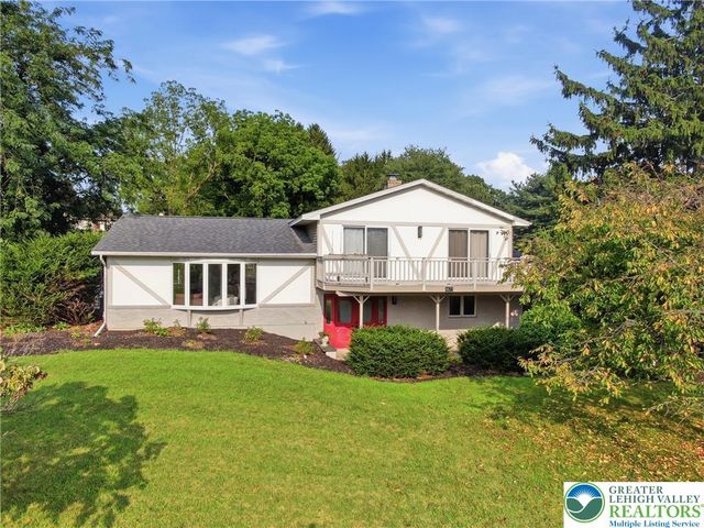 4673 Steven Ln, Walnutport, PA 18088