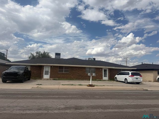 716 W  Silver Dr, Hobbs, NM 88240