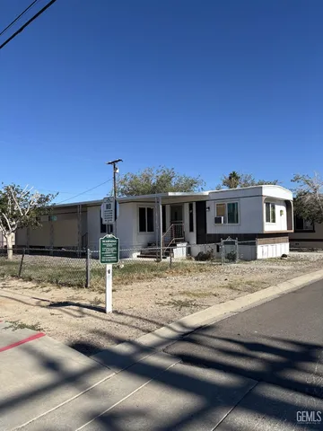 1400 Wayne St #33, Ridgecrest, CA 93555
