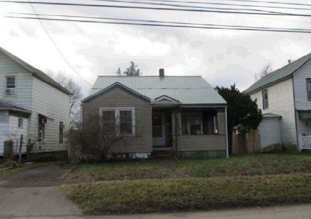 803 E  Main St, Titusville, PA 16354