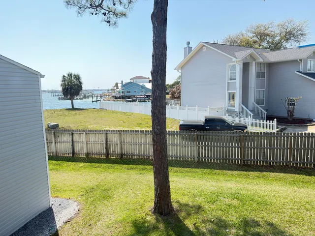 101 Old Ferry Rd #12C, Shalimar, FL 32579