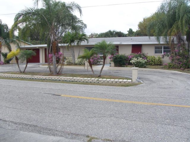 Address Not Disclosed, Fort Myers, FL 33905