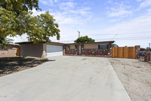 3402 Minna St, Oxnard, CA 93036