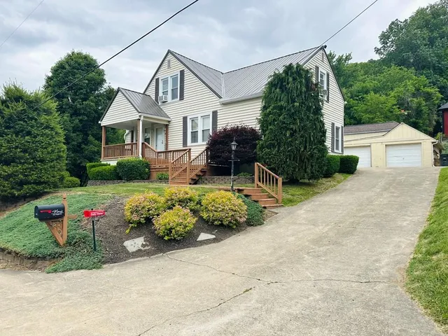 1513 Hogan St, Portsmouth, OH 45662