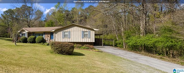 204 Laurel Dr, Gardendale, AL 35071