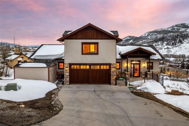 529 Robin Ct, Steamboat Springs, CO 80487