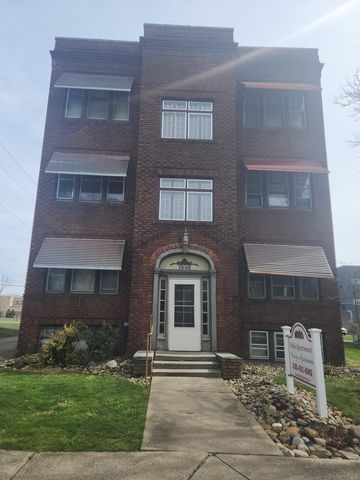 1248 Logan Ave  NW #3, Canton, OH 44703