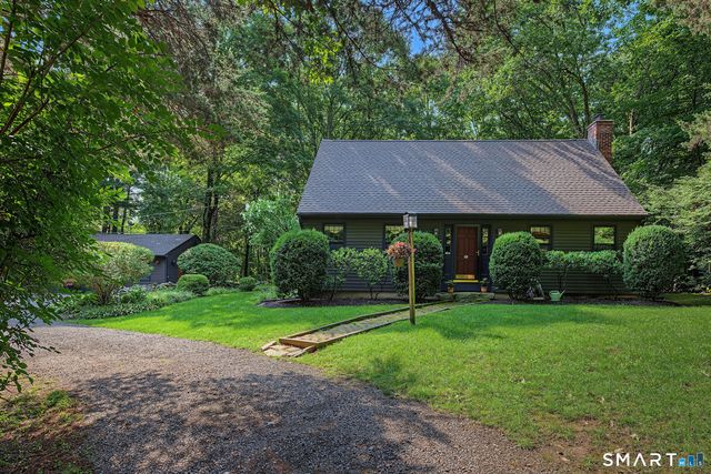 345 Nut Plains Road, Guilford, CT 06437