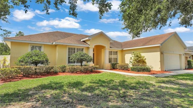 2889 Seymore St, Lakeland, FL 33813