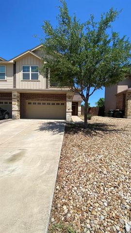 148 Lakeview Ct, Kyle, TX 78640