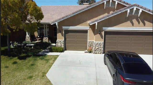 12484 Antelope Dr, Victorville, CA 92392