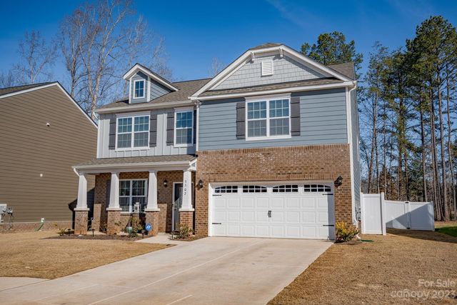3502 Sycamore Crossing Ct, Mount Holly, NC 28120