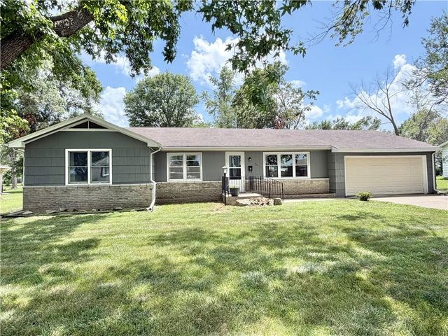 703 Summit St, Butler, MO 64730