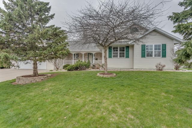 532 Riverway, Menasha, WI 54952