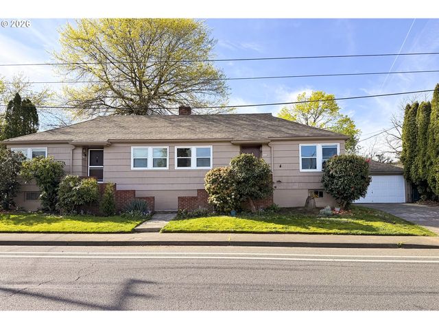 7020 NE Halsey St, Portland, OR 97213