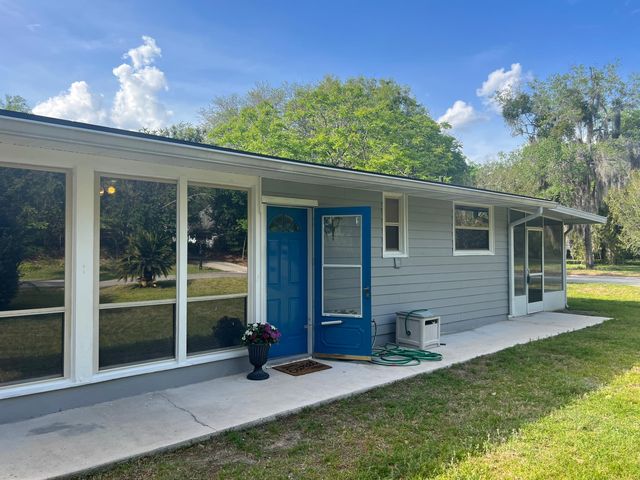 102 Clay St, Green Cove Springs, FL 32043