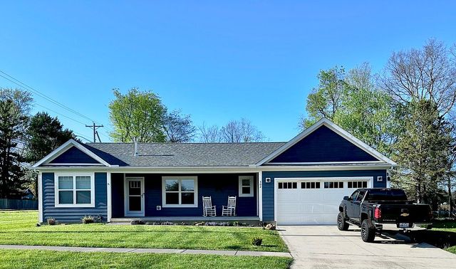 502 Glenmont Dr, Circleville, OH 43113