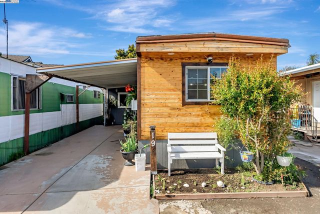 19150 Hesperian Blvd #19, Hayward, CA 94541