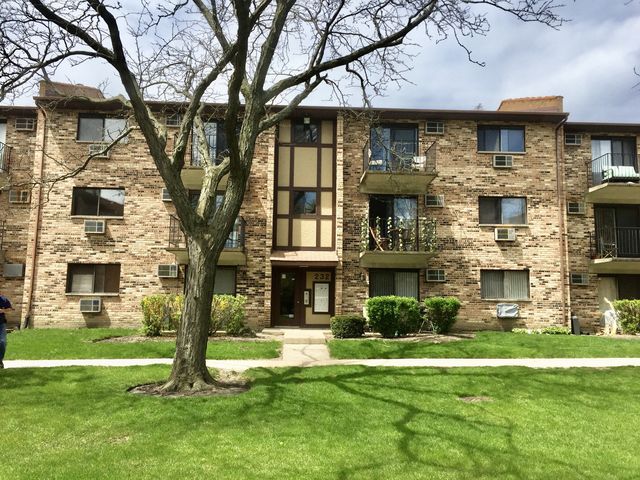 232 Klein Creek Ct #5E, Carol Stream, IL 60188