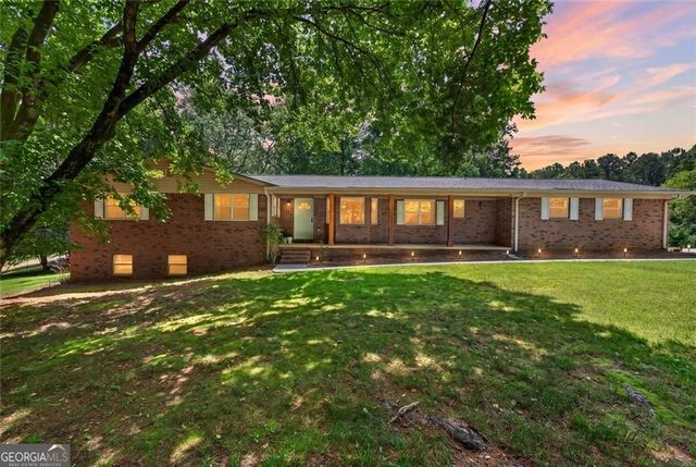 3355 Springdale Forrest Cir, Gainesville, GA 30506