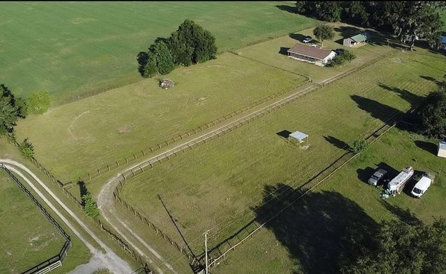 13619 N  Magnolia Ave, Citra, FL 32113