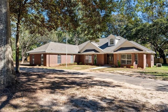 8319 Old Pascagoula Rd, Theodore, AL 36582