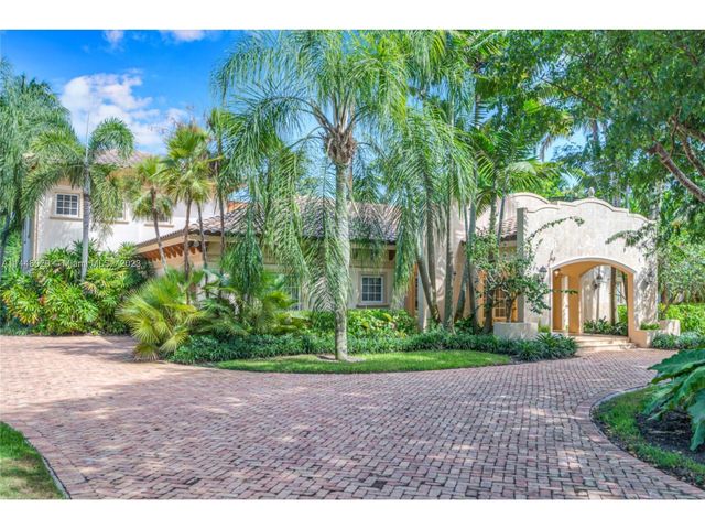 9601 SW 68th Ave, Pinecrest, FL 33156