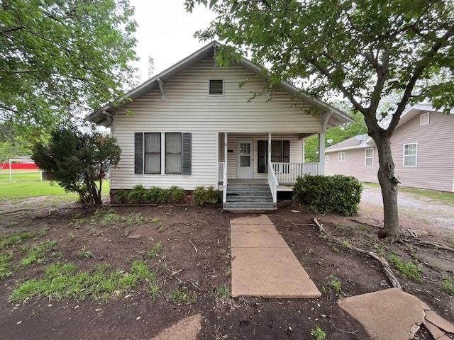 309 E  Washington St, Walters, OK 73572