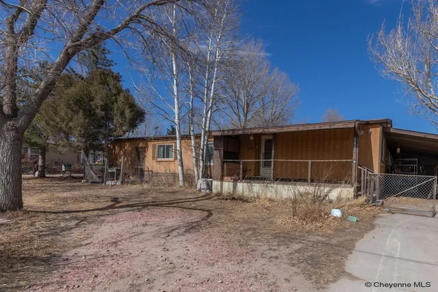 1432 Hellwig Rd, Cheyenne, WY 82007