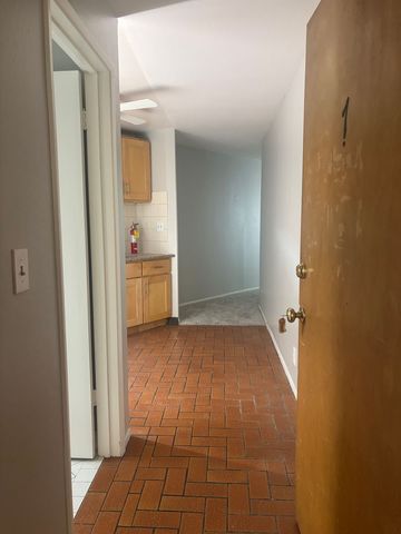 1716 De Rose Way #7, San Jose, CA 95126