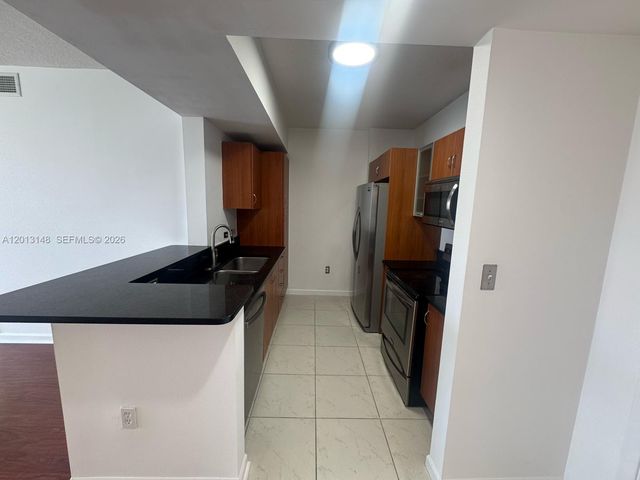 2775 NE 187th St #629, Aventura, FL 33180