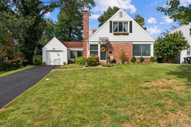 554 Southbrook Dr, Saint Louis, MO 63122