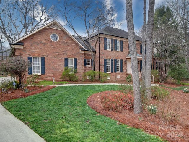 1624 Chadmore Ln NW, Concord, NC 28027