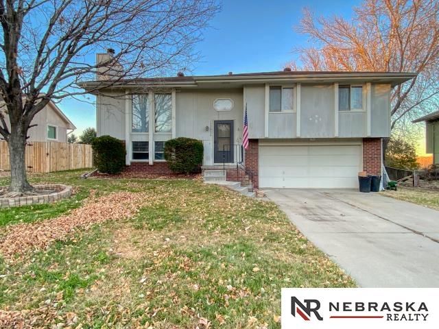 12936 Laurel Ave, Omaha, NE 68164