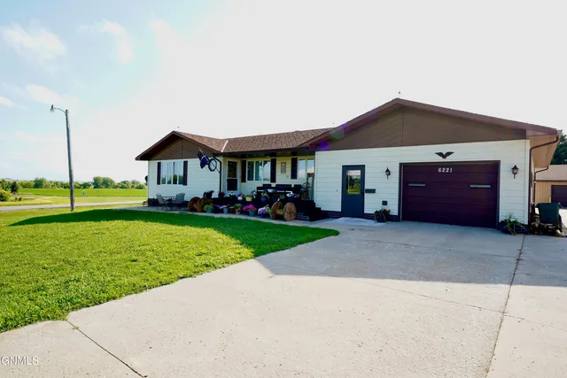 6221 Highway 46, Gackle, ND 58442