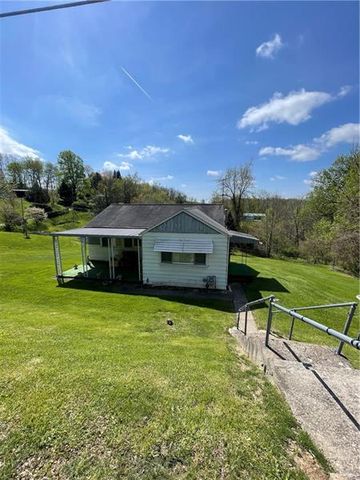1137 Old National Pike, Fredericktown, PA 15333