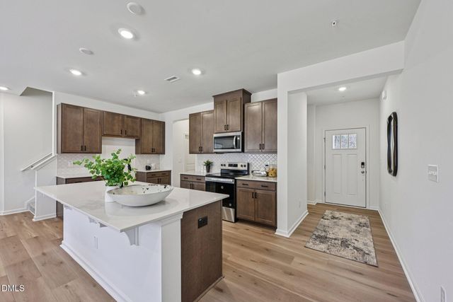 104 Malbec Dr, Chapel Hill, NC 27516