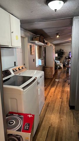 2169 Holiday Ln, Evansville, IN 47711