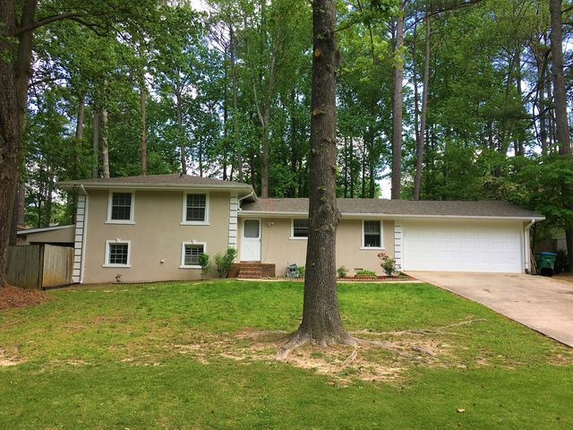 1584 Greenwood Dr, Norcross, GA 30093
