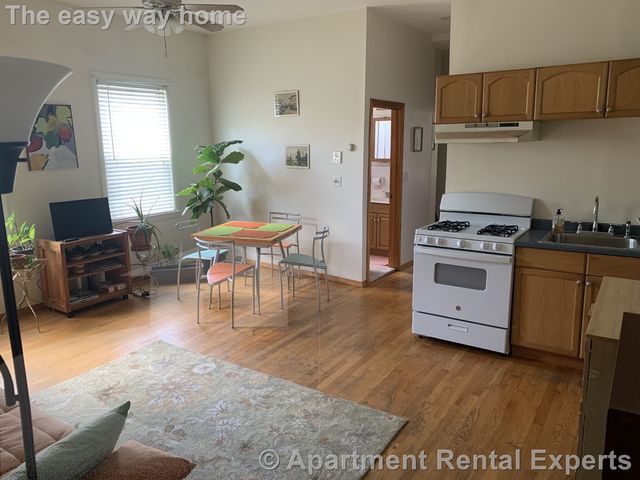 29 Park St #2, Somerville, MA 02143