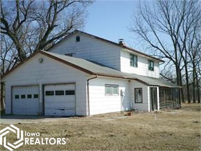 14691 N  30th Ave E, Grinnell, IA 50112