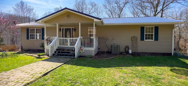 232 Starling Dr, Pennington Gap, VA 24277