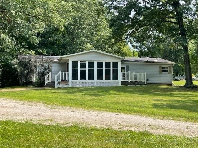 411 Rice Dr, West Union, OH 45693